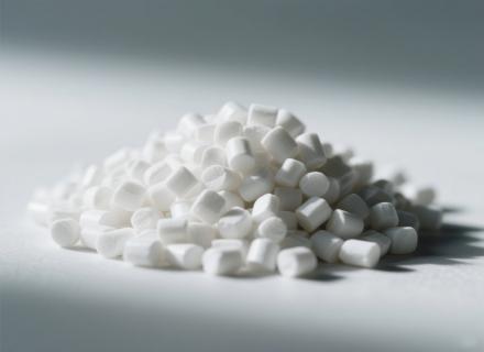 تحسين مطاط NR و SBR و EPDM باستخدام ZnO-80